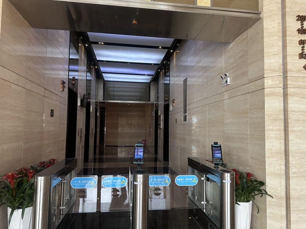 电梯厅1